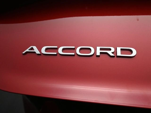 2025 Honda Accord SE - Photo 25