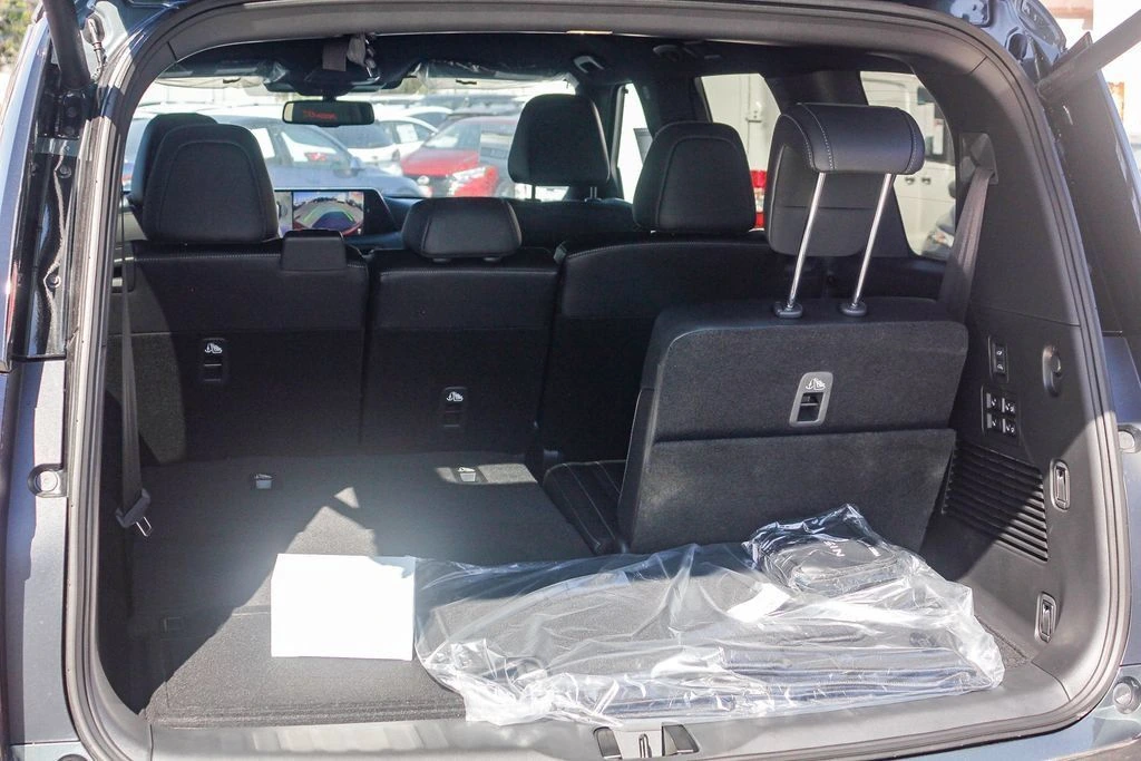 2026 Nissan Armada PRO-4X - Photo 13