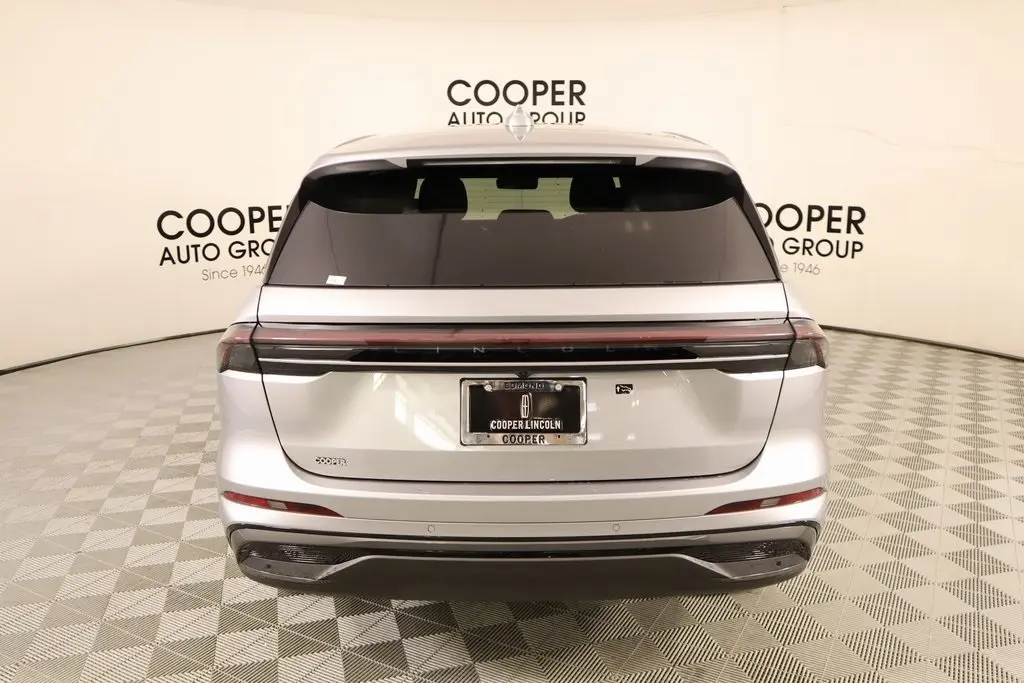 2025 Lincoln Nautilus Premiere photo 20
