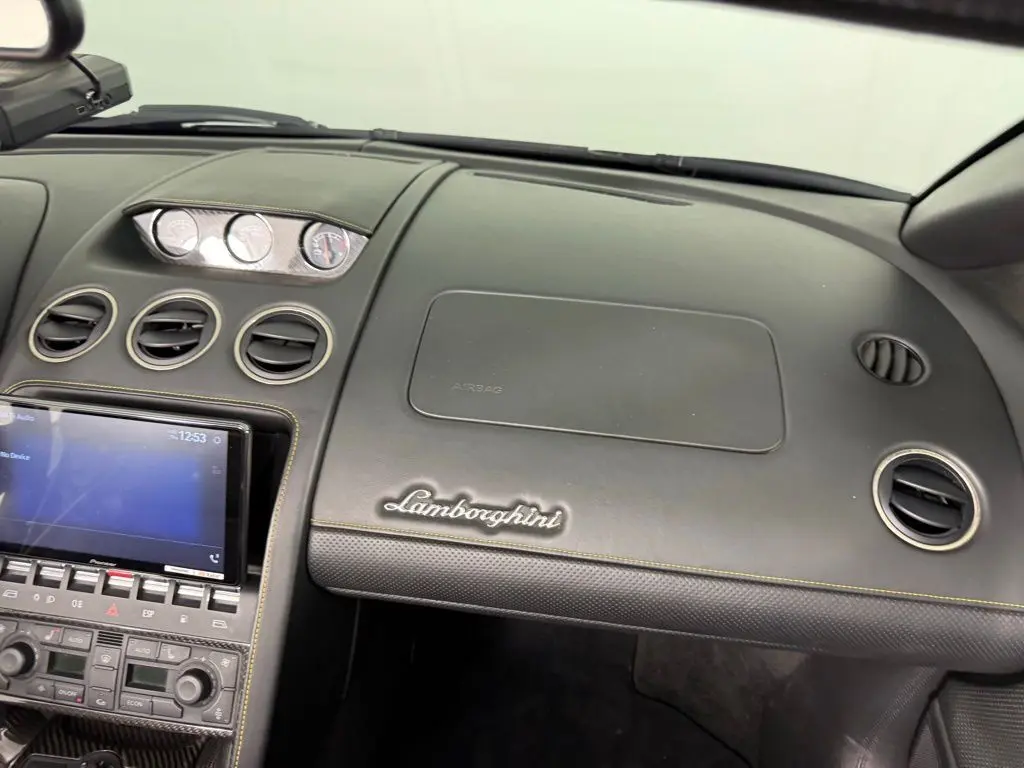 2006 Lamborghini Gallardo Base photo 22