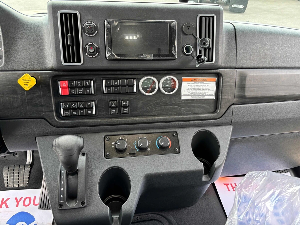 2027 Freightliner M2 106 - image 13