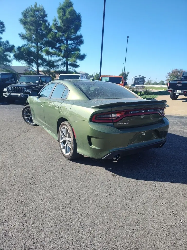 2020 Dodge Charger GT photo 4