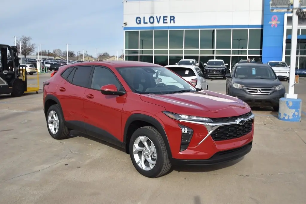 2026 Chevrolet Trax LS's photo