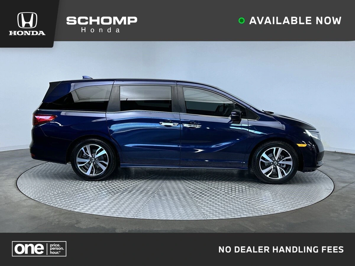 2023 Honda Odyssey Touring's photo
