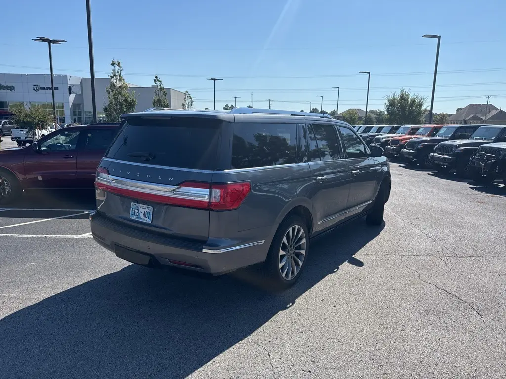 2021 Lincoln Navigator L Reserve photo 7