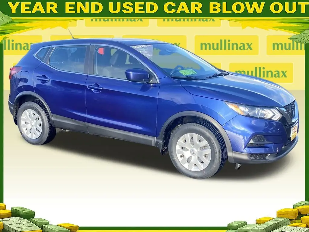 2020 Nissan Rogue Sport S's photo