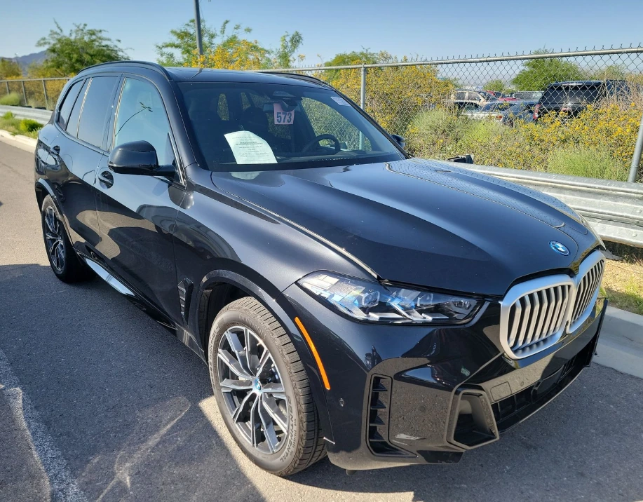 2024 BMW X5 xDrive50e's photo
