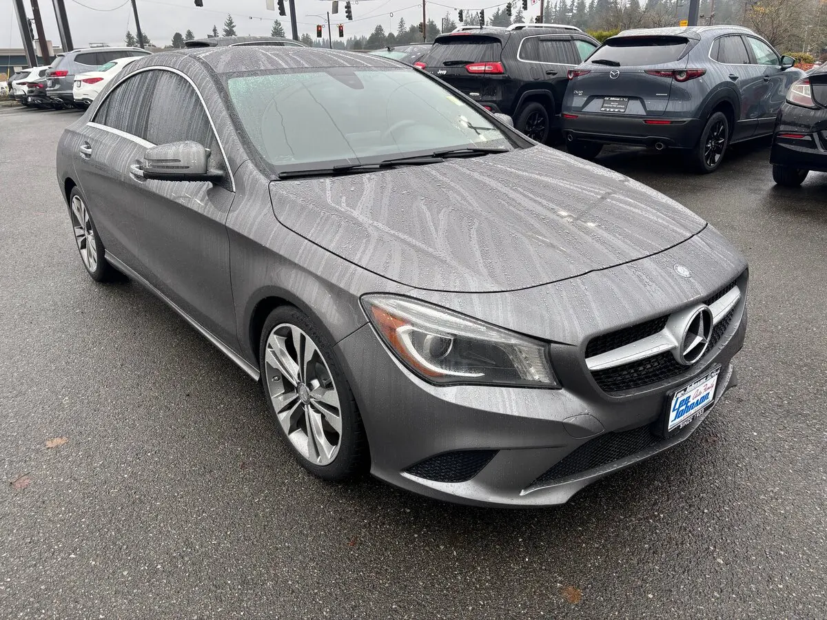 2015 Mercedes Benz CLA 250 4MATIC photo 2