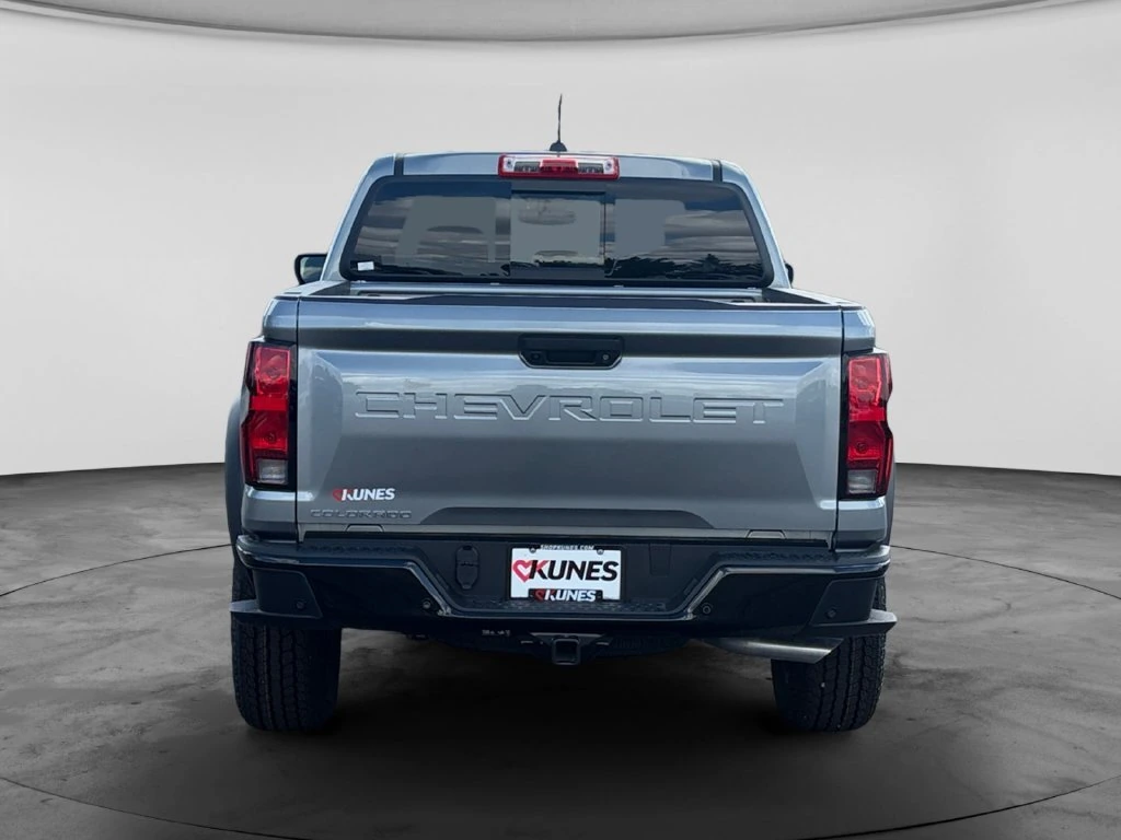 2026 Chevrolet Colorado Trail Boss - Photo 8