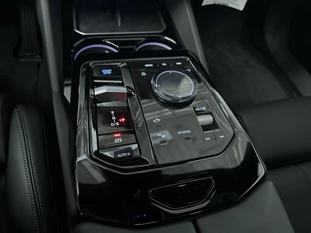2026 BMW i5 40 - Photo 22