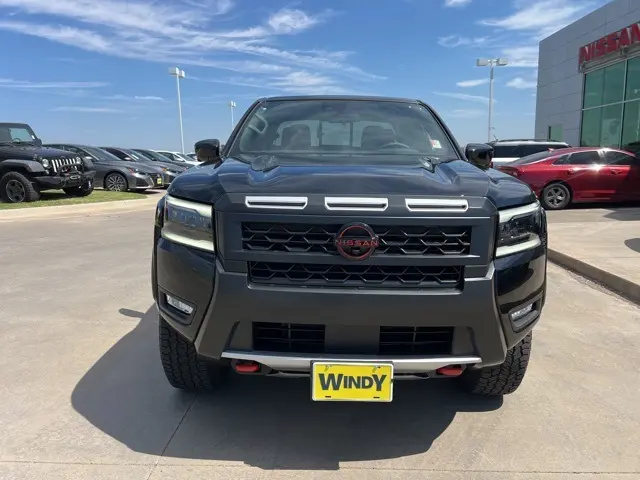 2026 Nissan Frontier PRO-4X photo 2