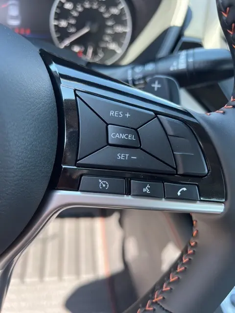 2025 Nissan Altima 2.5 SR photo 12