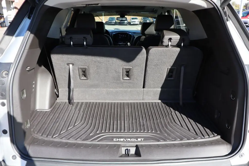 2021 Chevrolet Traverse Leather photo 36