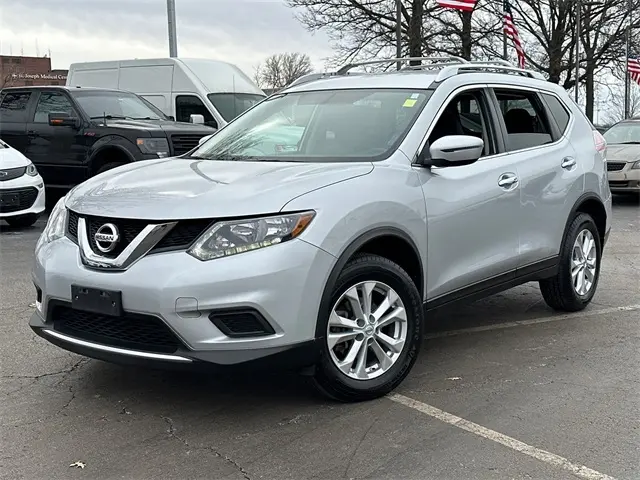 Used 2016 Nissan Rogue SV with VIN KNMAT2MV1GP650258 for sale in Kansas City