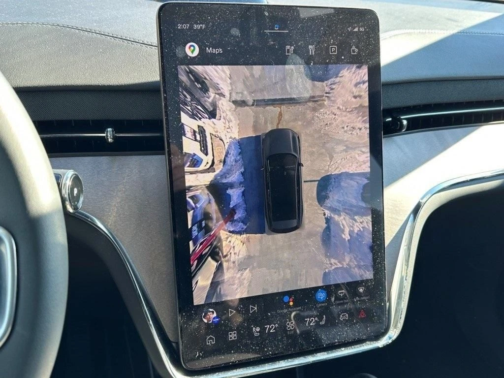 2025 Volvo - image 18