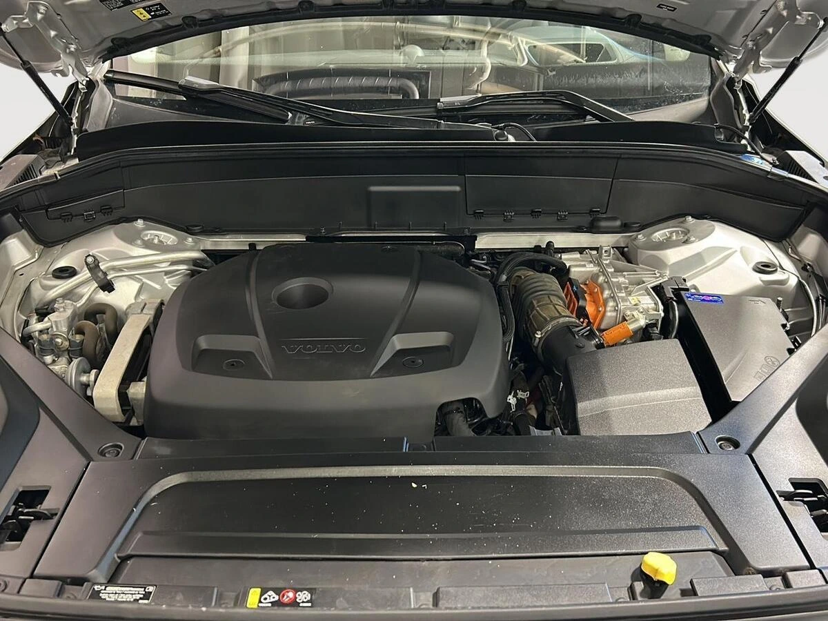 2021 Volvo - image 30