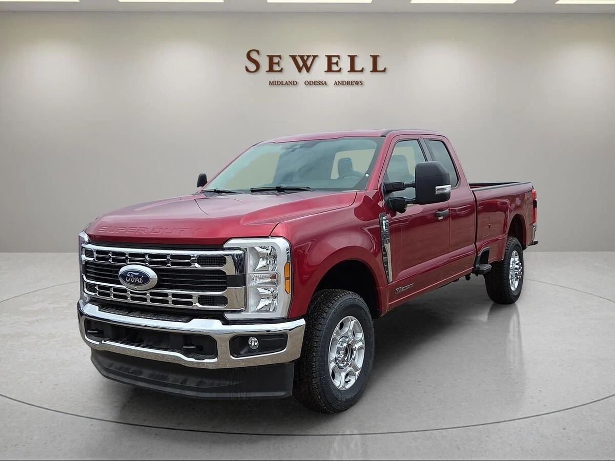 2026 Ford F-350 Super Duty XLT
