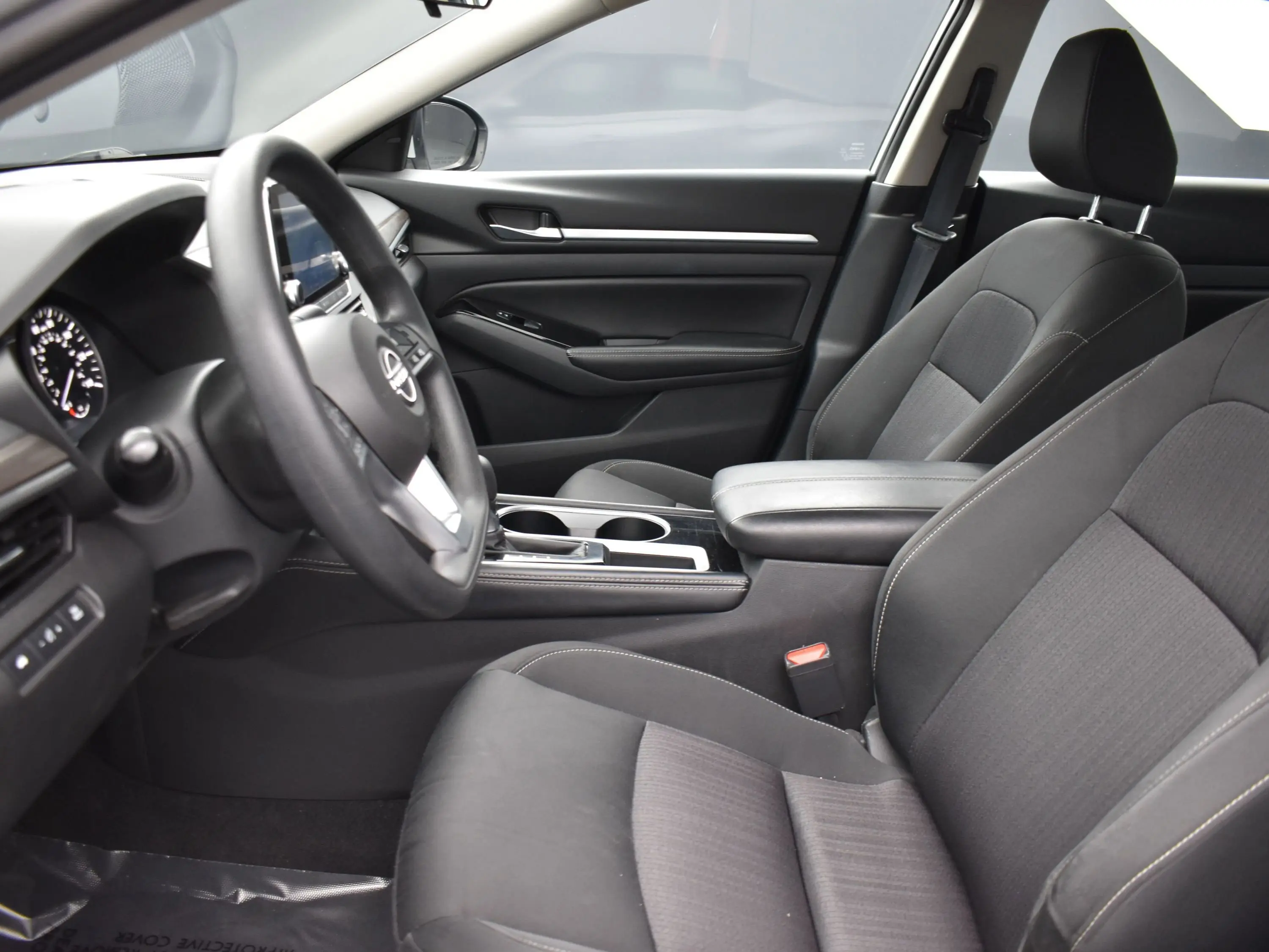 2023 Nissan Altima 2.5 SV photo 17