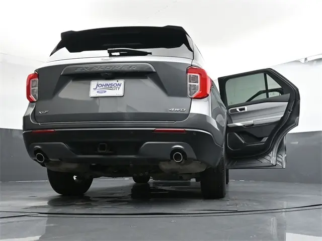 2022 Ford Explorer XLT Sport photo 39