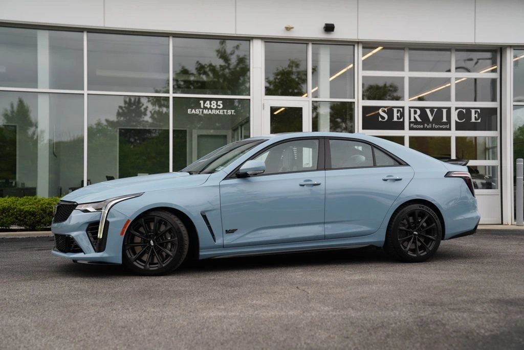 2026 Cadillac CT4 V-Series Blackwing's photo