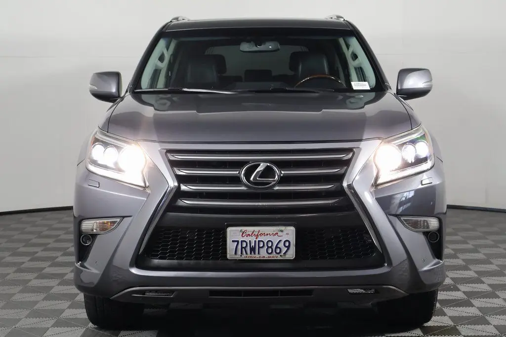 2015 Lexus GX 460 Luxury photo 2