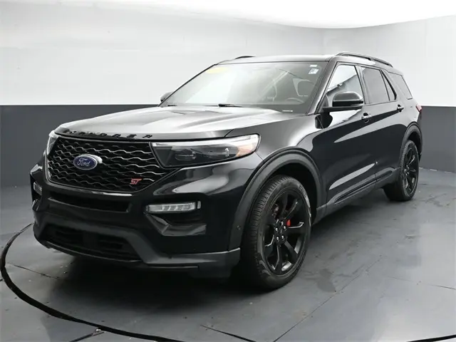 2020 Ford Explorer ST photo 3