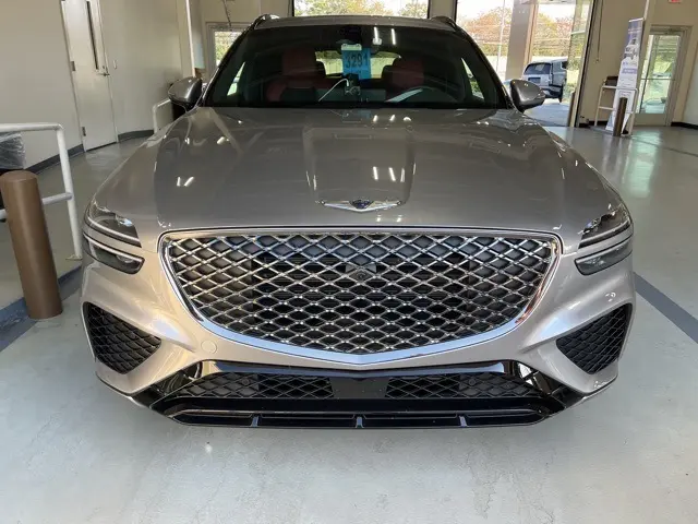 2023 Genesis GV70 2.5T photo 2