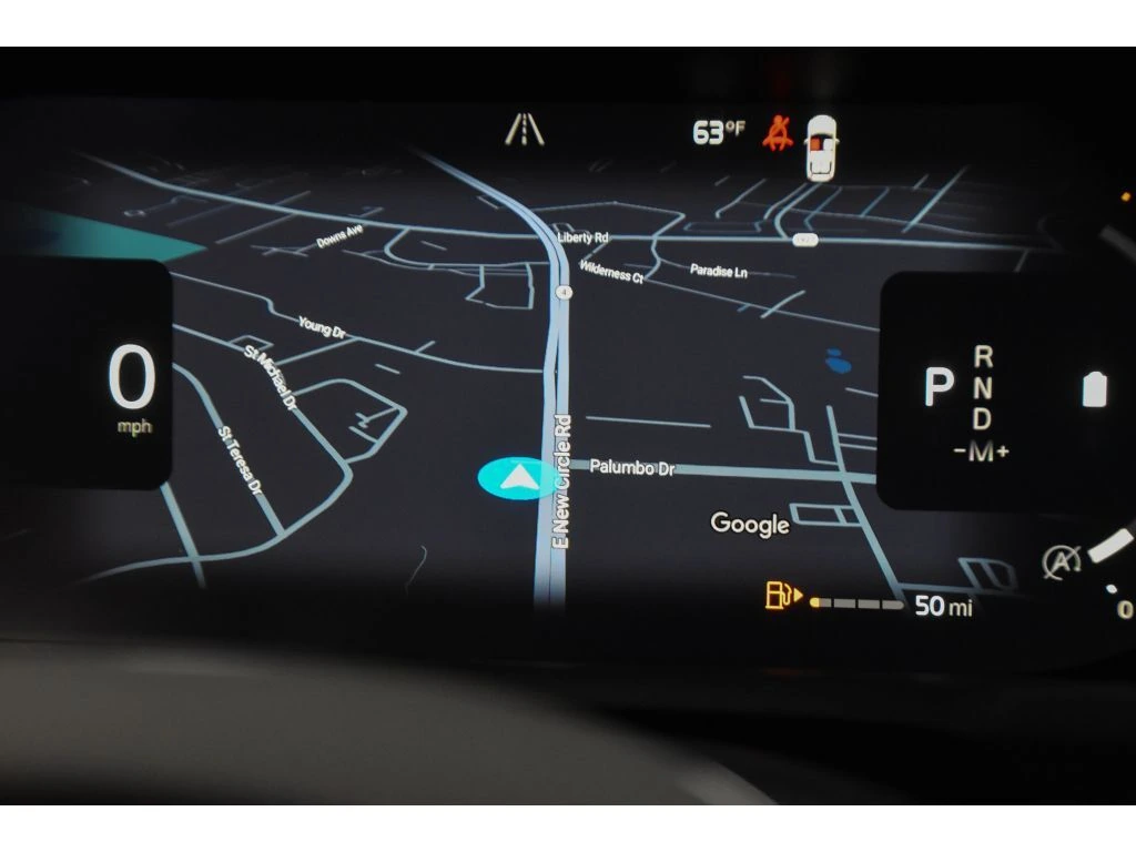 2026 Volvo - image 15