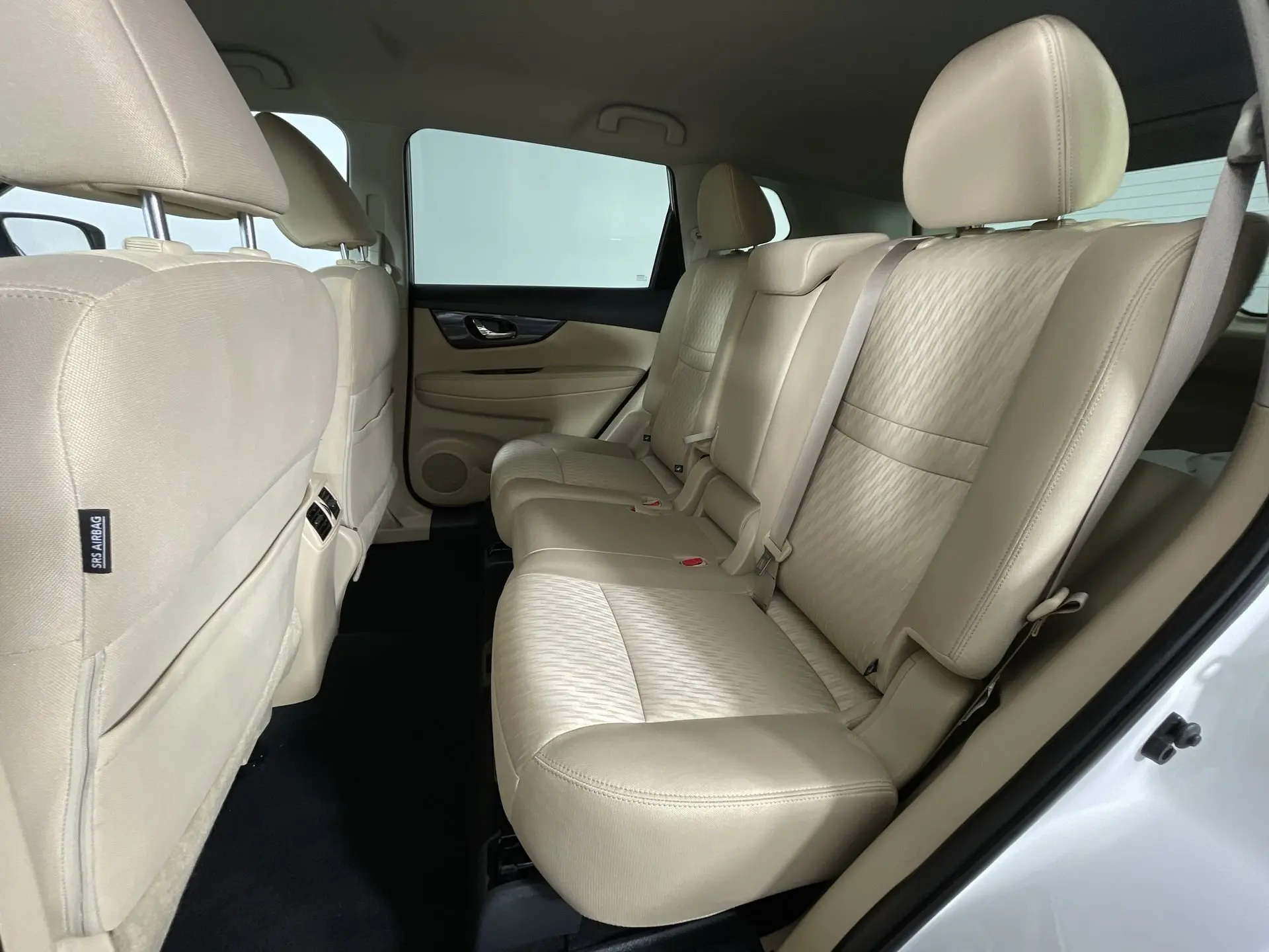 2018 Nissan Rogue SV photo 20