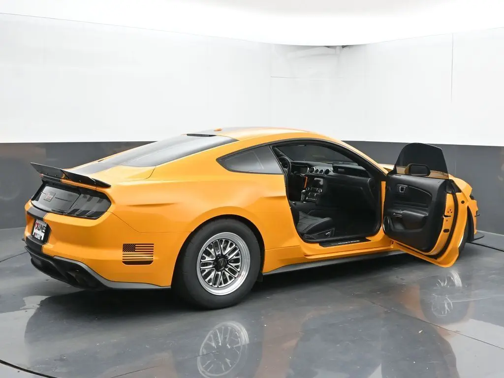 2019 Ford Mustang GT Premium photo 42