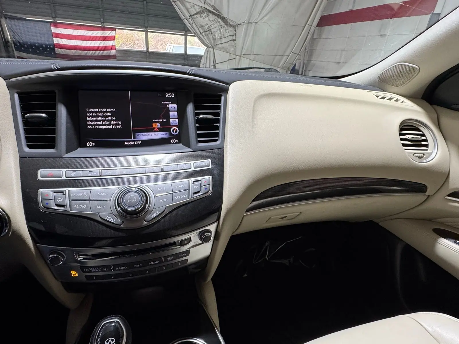 2017 Infiniti QX60 Base photo 20