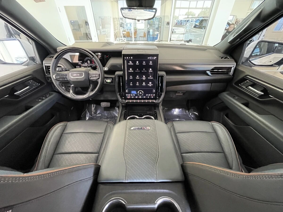 2025 GMC Yukon XL AT4 - Photo 35