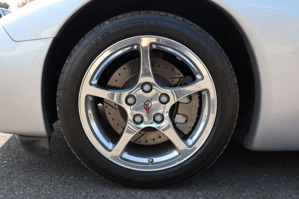 2002 Chevrolet Corvette Base photo 22