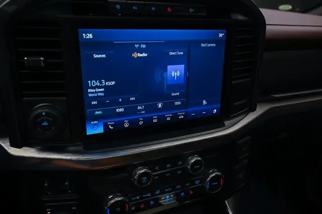 2022 Ford F-150 Lariat photo 28