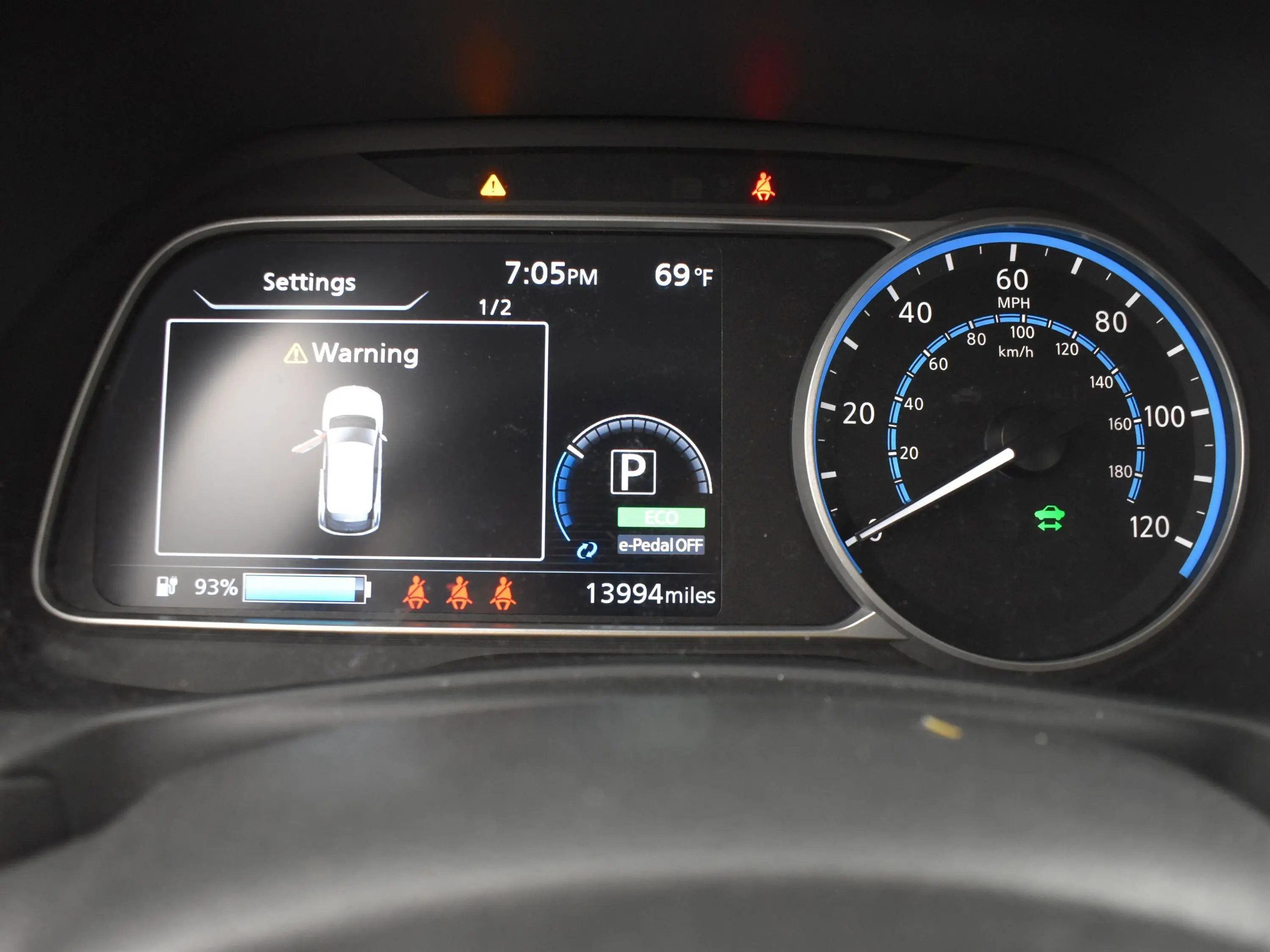 2023 Nissan Leaf SV Plus photo 11