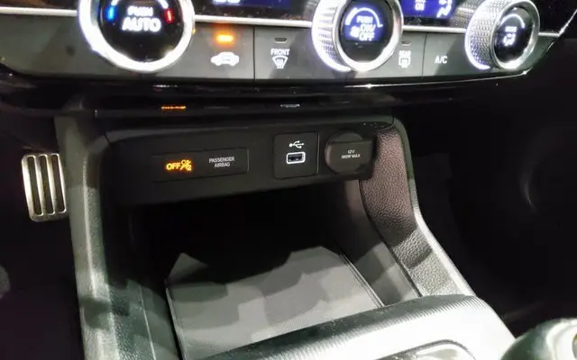 2024 Honda Civic Hatchback Sport photo 24