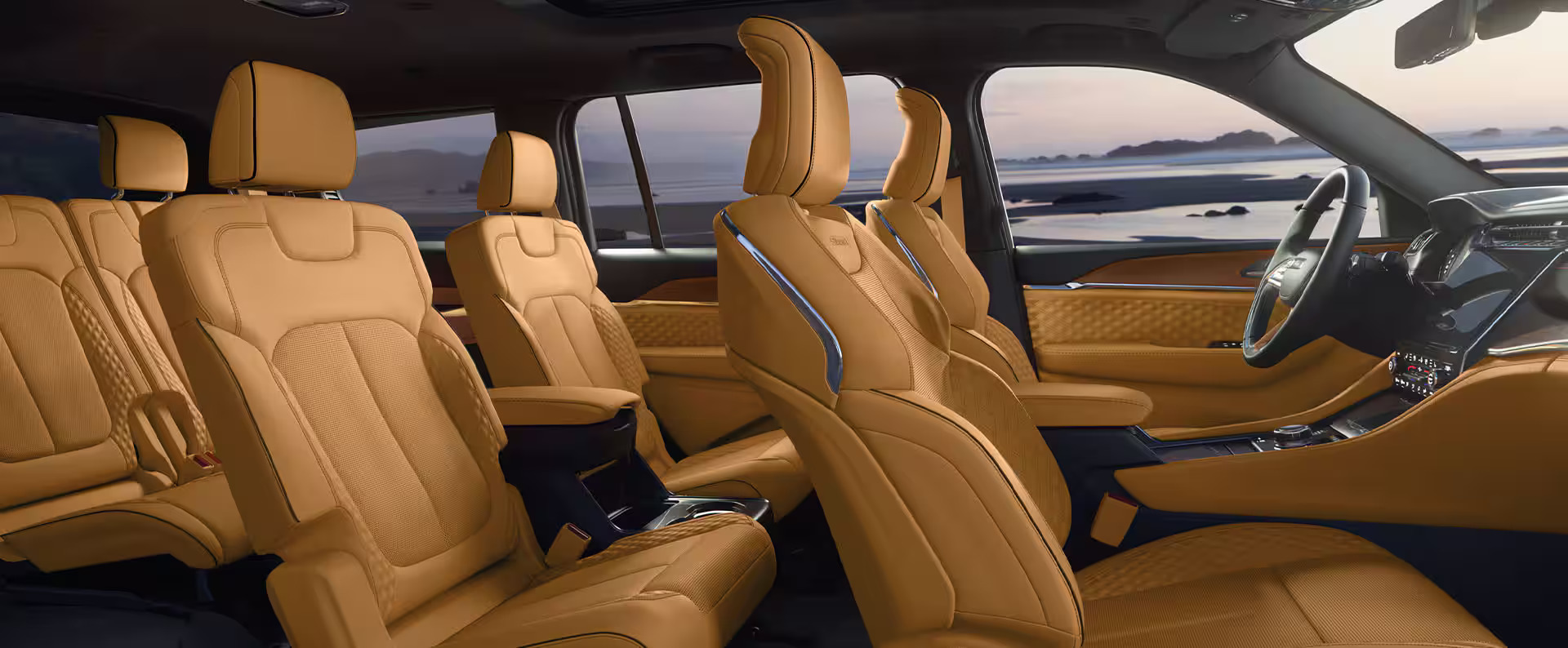 The interior seating of the grand cherokee.