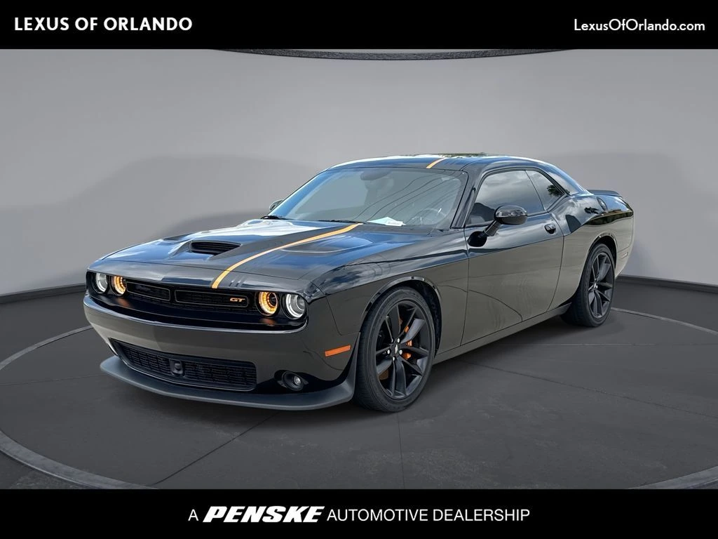 2022 Dodge Challenger GT Auto's photo