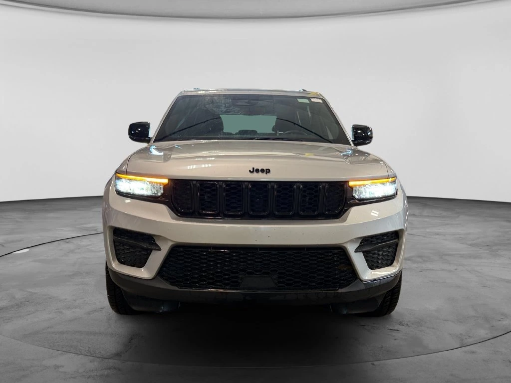 Used 2023 Jeep Grand Cherokee Altitude with VIN 1C4RJHAG4P8873339 for sale in Apple Valley, Minnesota