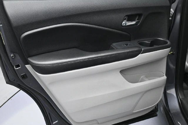 2016 Honda Pilot EX-L - Photo 31