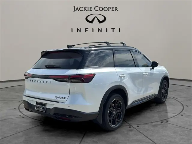 2026 Infiniti QX60 Luxe photo 5