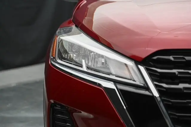 2023 Nissan Kicks SV photo 4