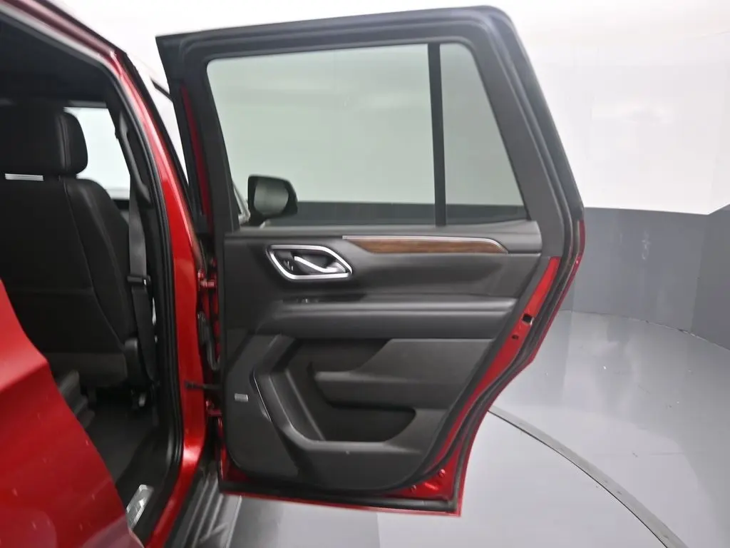 2022 Chevrolet Tahoe High Country photo 17