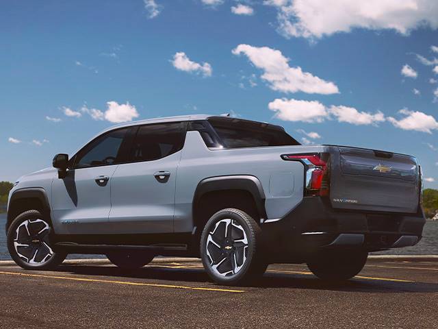 2027 Chevrolet Silverado EV LT