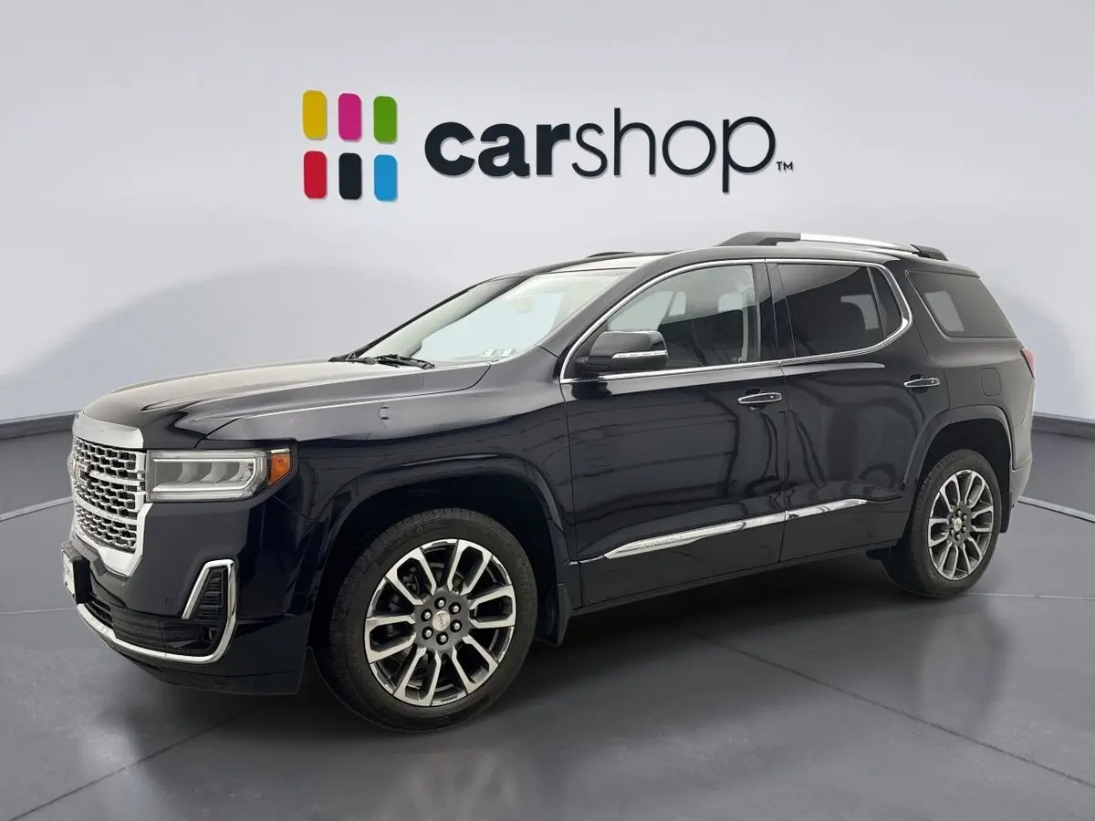2022 GMC Acadia Denali's photo