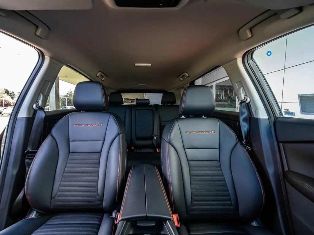 2026 Nissan Rogue SV photo 10