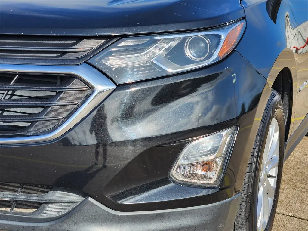 2018 Chevrolet Equinox LT photo 5