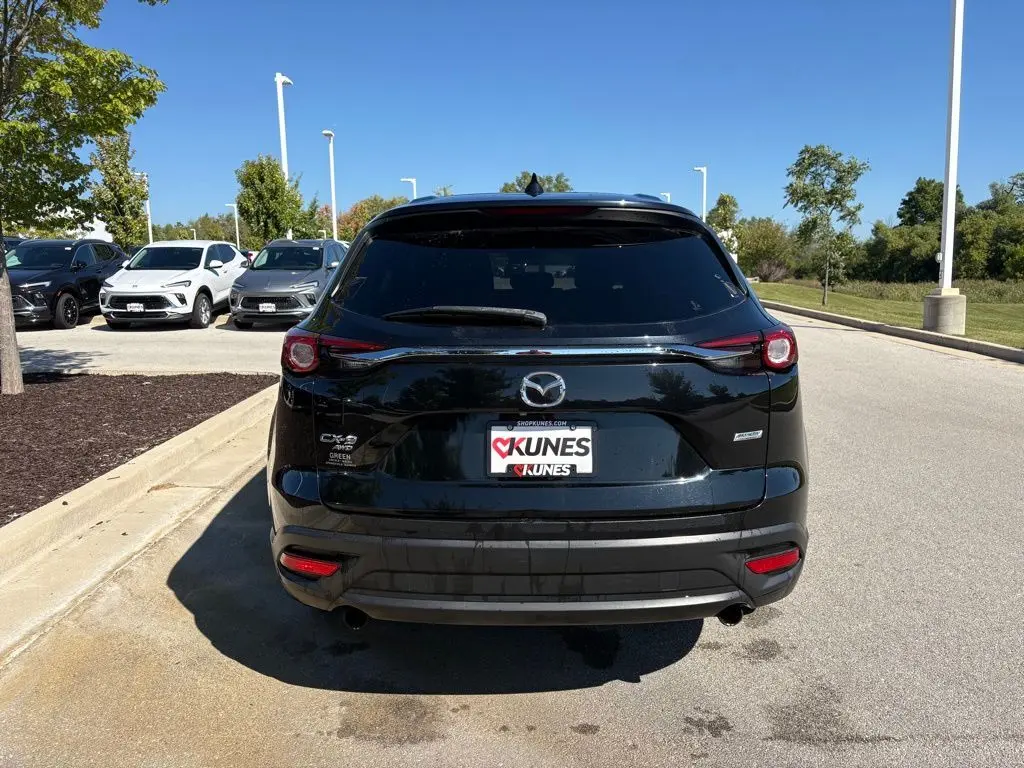 2019 Mazda CX-9 Touring photo 3