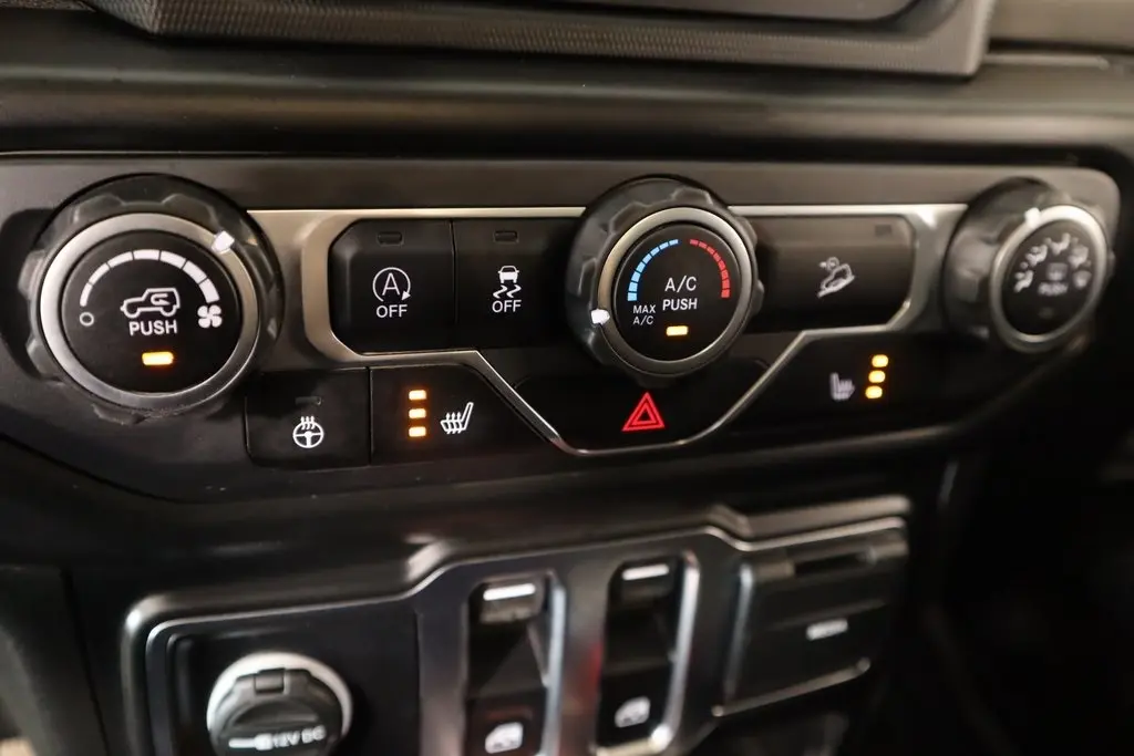 2020 Jeep Wrangler Sport S photo 6
