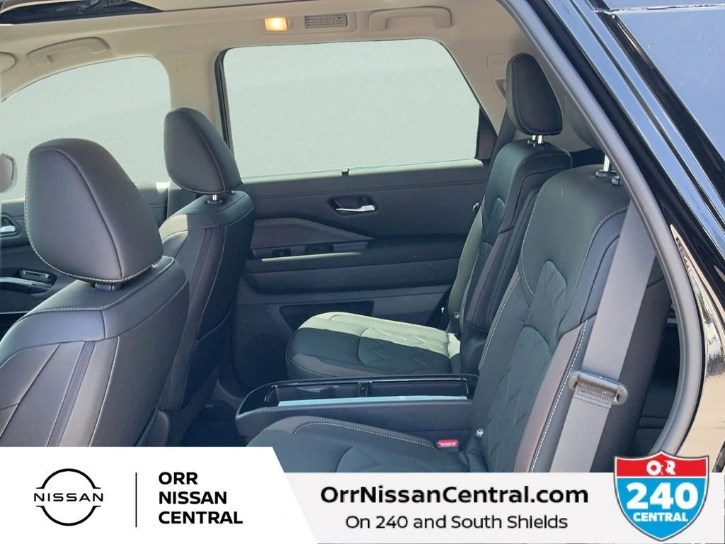 2026 Nissan Pathfinder Platinum - Photo 14